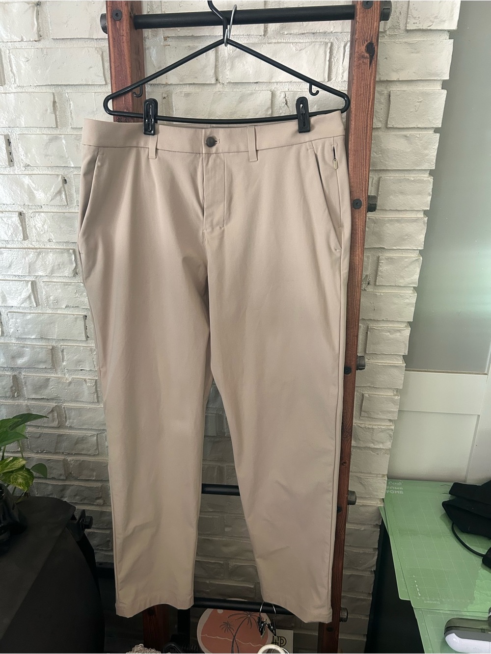 Lululemon beige commission pants 34X30